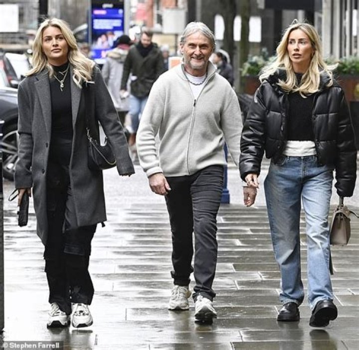 Carl Fogarty Has Two Daughter With His Wife