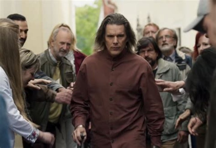 Is that Kevin Bacon in Moon Knight: Ethan Hawke and Kevin Bacon fan reactions