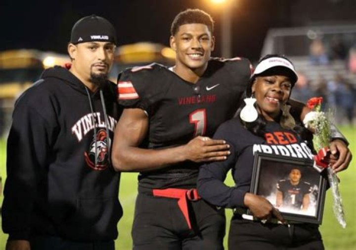 Isiah Pacheco Siblings: Meet Isiah Pachecos Siblings
