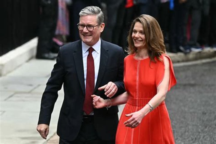 Who Is Keir Simmons' Wife Jessica Binns? Here's All We Know About His Love Life
